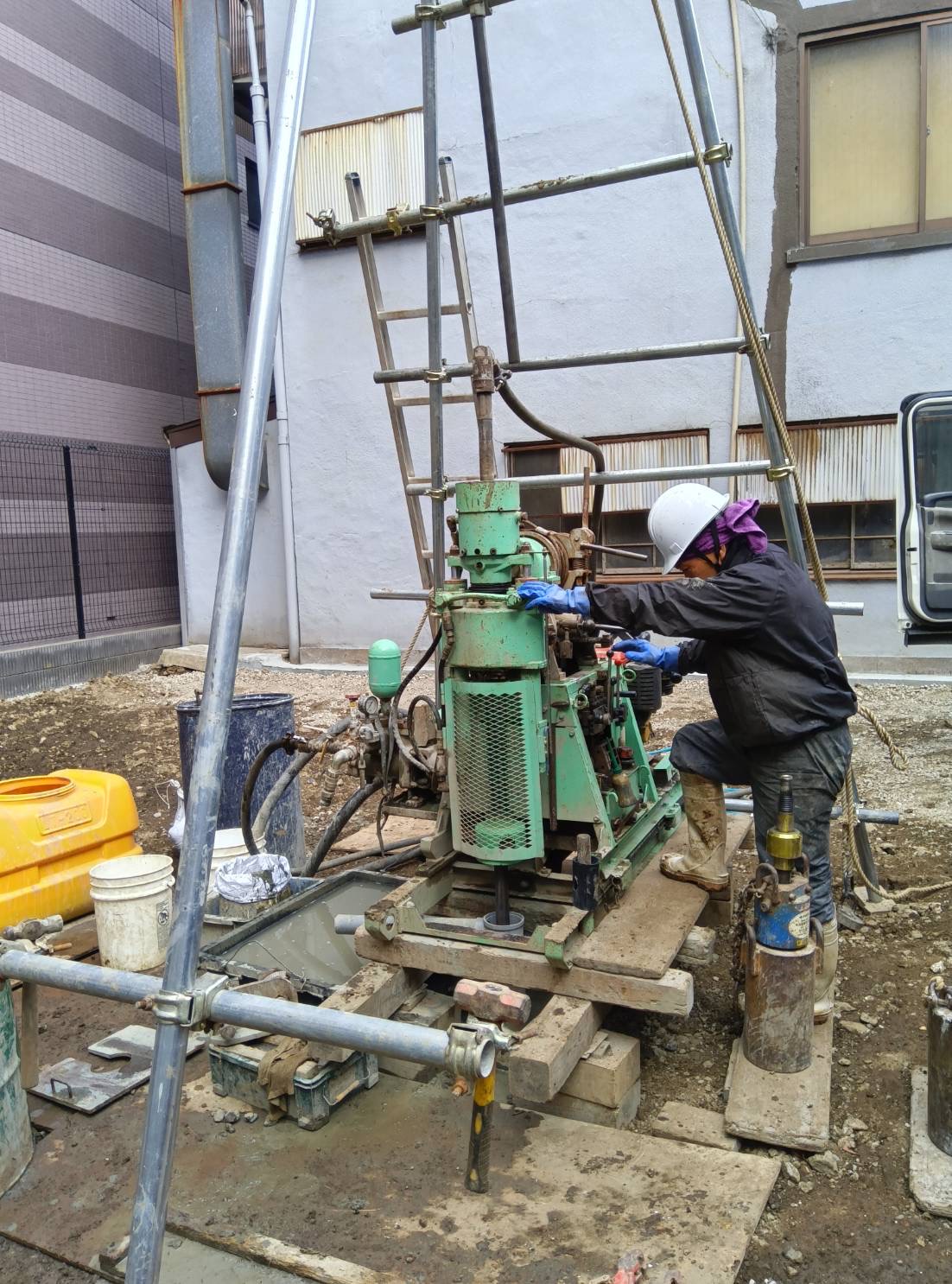 株式会社地総の土壌調査現場